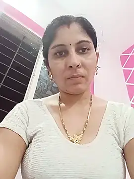 Hot ree85 online show from June 15, 2026, 5:09 am