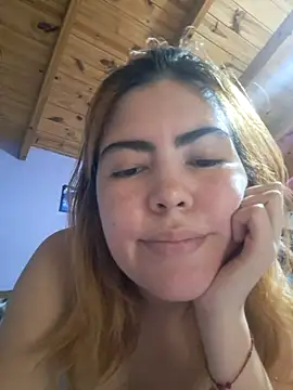 mililena1 online show from March 6, 2026, 7:10 pm