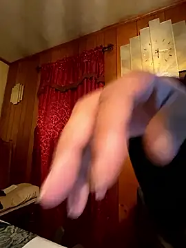 Snapshot of mrsparker1984 chatting on January 18, 2026, 11:14 am mrsparker1984 online show from January 18, 2026, 11:14 am