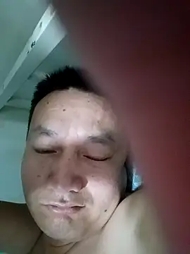 lvjinshun147 online show from April 25, 2026, 1:52 pm