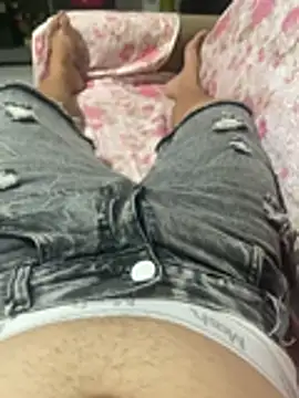 novinhode19yy online show from June 25, 2026, 1:27 am