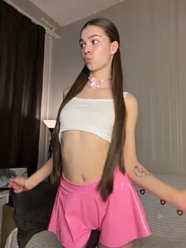 SkylineBliss online show from March 3, 2026, 1:34 am