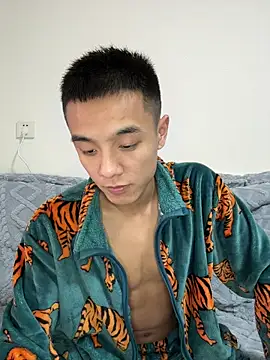 Snapshot of TOYOTA-01 chatting on January 14, 2026, 6:41 am TOYOTA-01 online show from January 14, 2026, 6:41 am