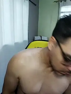 Snapshot of Erbst_Morni chatting on February 13, 2026, 11:28 am Erbst Morni online show from February 13, 2026, 11:28 am