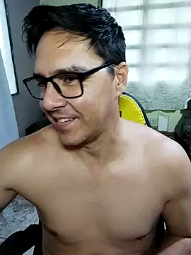 Snapshot of Erbst_Morni chatting on March 11, 2026, 11:49 am Erbst Morni online show from March 11, 2026, 11:49 am