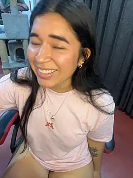 Minico25 online show from April 9, 2026, 1:38 am