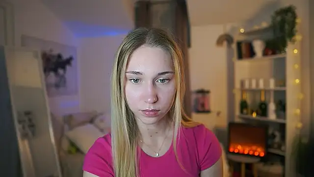 MilaBunny2000 online show from March 27, 2026, 2:39 pm