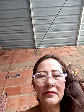 Salome 69 online show from February 9, 2026, 1:26 pm