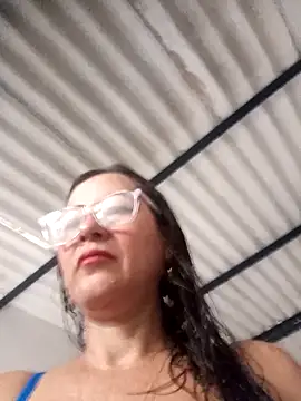 Salome 69 online show from May 3, 2026, 1:39 pm