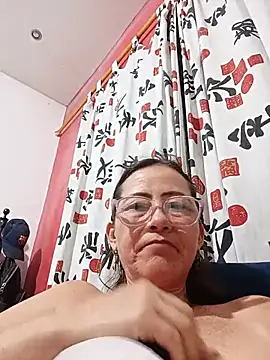 Salome 69 online show from June 17, 2026, 4:37 am