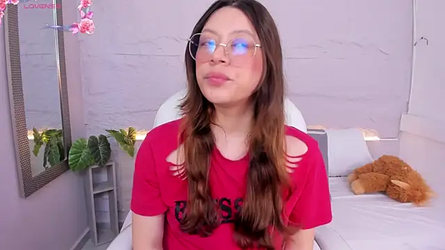 lanna 18  online show from May 7, 2026, 11:48 am