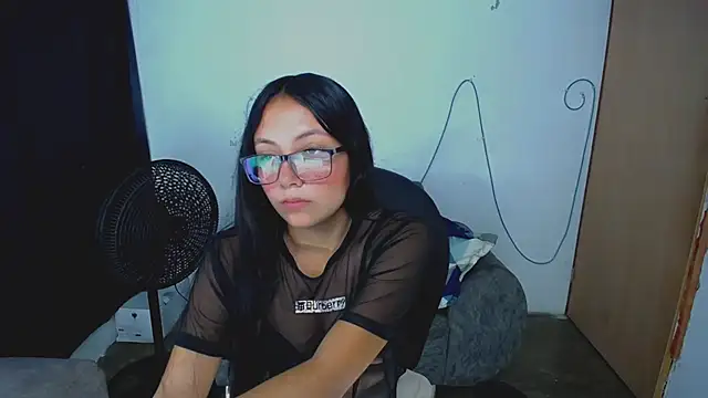 Julieta 26  online show from February 5, 2026, 1:38 pm