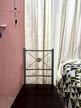 Sofibleaze online show from January 14, 2026, 1:33 am