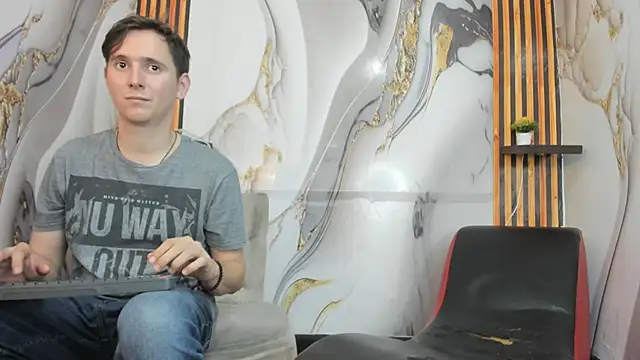 Ruby and Aaron online show from February 2, 2026, 7:45 pm