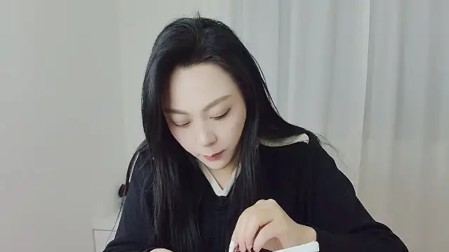 Snapshot of lizhibingniang chatting on February 3, 2026, 11:48 am lizhibingniang online show from February 3, 2026, 11:48 am