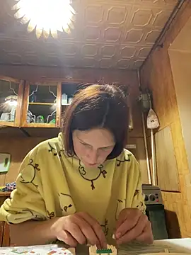 Lily Viola online show from May 25, 2026, 7:31 pm