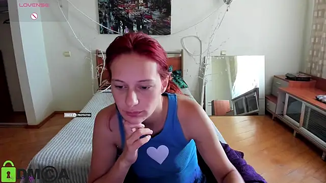 Lily Viola online show from July 30, 2026, 7:29 am