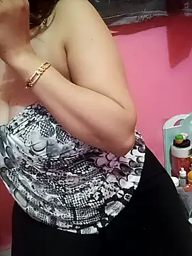 sexysaminta online show from January 7, 2026, 12:35 am