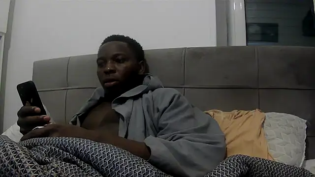 Snapshot of Bigchocco chatting on February 19, 2026, 12:17 am Bigchocco online show from February 19, 2026, 12:17 am