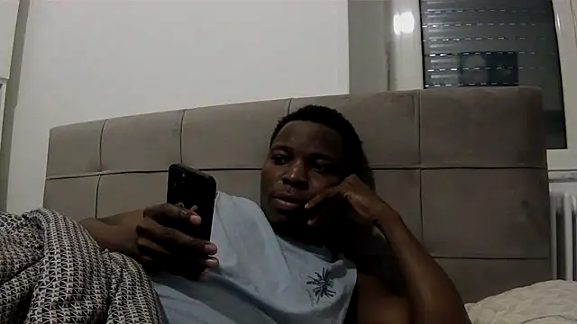 Snapshot of Bigchocco chatting on March 4, 2026, 2:12 pm Bigchocco online show from March 4, 2026, 2:12 pm