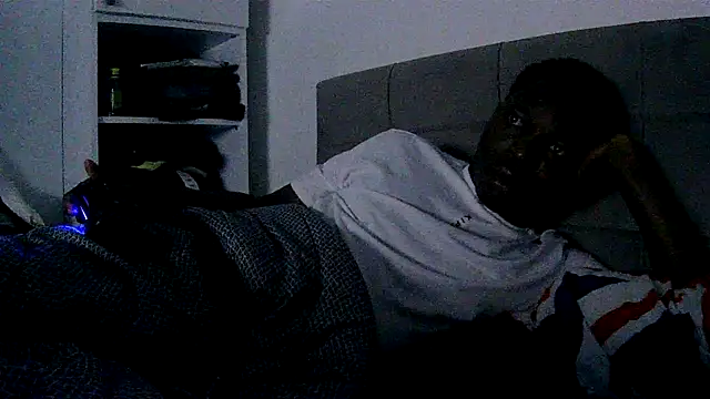 Snapshot of Bigchocco chatting on April 15, 2026, 8:20 pm Bigchocco online show from April 15, 2026, 8:20 pm