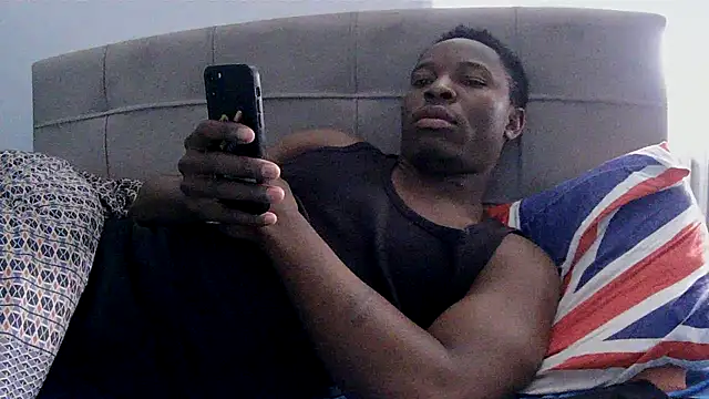Snapshot of Bigchocco chatting on April 16, 2026, 11:44 am Bigchocco online show from April 16, 2026, 11:44 am