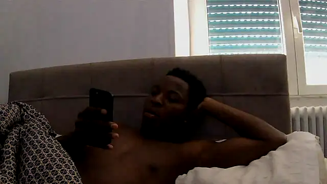 Snapshot of Bigchocco chatting on May 16, 2026, 11:42 am Bigchocco online show from May 16, 2026, 11:42 am