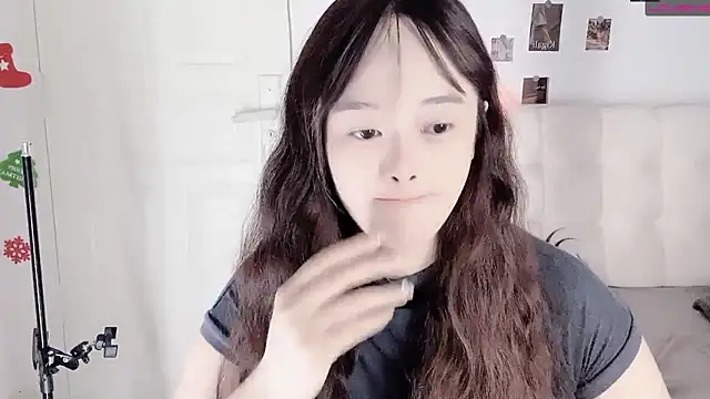 sunny-ly online show from May 11, 2026, 5:32 pm