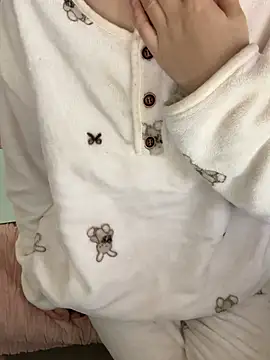  xiaoxinxin  online show from February 8, 2026, 1:31 am