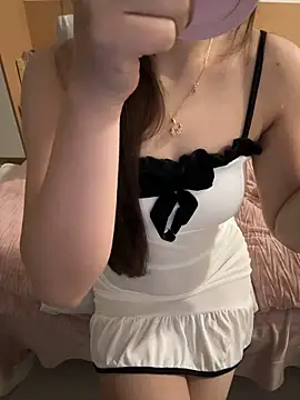  xiaoxinxin  online show from March 6, 2026, 6:32 am