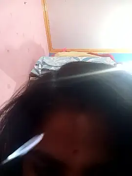 Snapshot of Moongirl963 chatting on January 8, 2026, 5:54 am Moongirl963 online show from January 8, 2026, 5:54 am