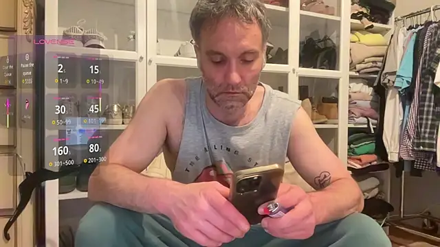 Snapshot of wolverinedream chatting on March 22, 2026, 7:56 am wolverinedream online show from March 22, 2026, 7:56 am