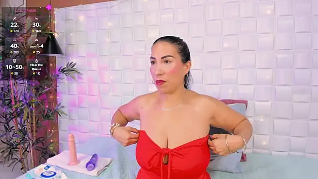 AmberJoyMilf online show from May 6, 2026, 12:10 pm