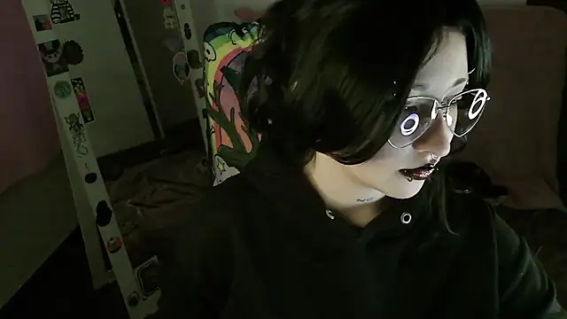 Aoidandelion online show from January 8, 2026, 11:18 pm