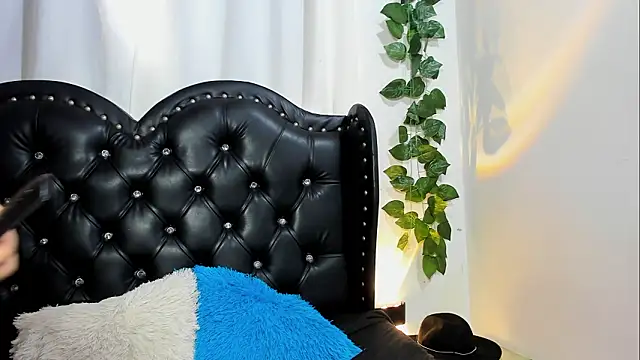 Alana Carther online show from February 4, 2026, 7:09 pm