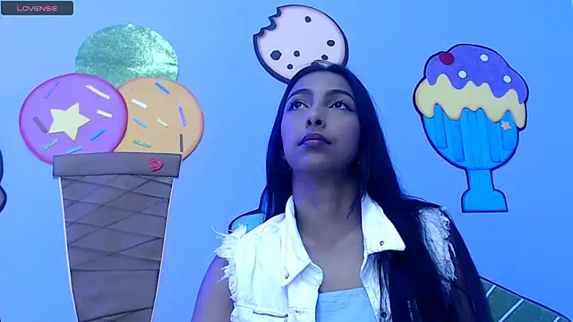 skinnysexzara18 online show from March 1, 2026, 2:13 am