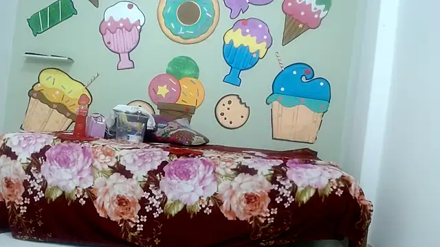 skinnysexzara18 online show from March 22, 2026, 2:04 am