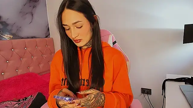 Evangeline heell online show from January 9, 2026, 2:25 am