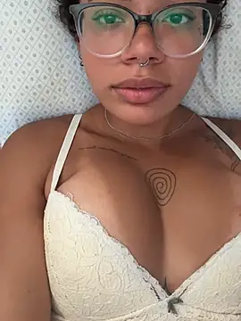 morceguinhapriv online show from February 16, 2026, 7:21 pm