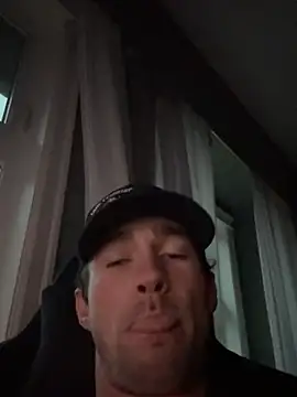 biigballs4u online show from February 5, 2026, 3:27 pm