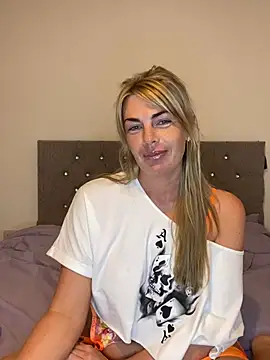 Scarlett the girlnextdoor online show from May 11, 2026, 8:17 pm