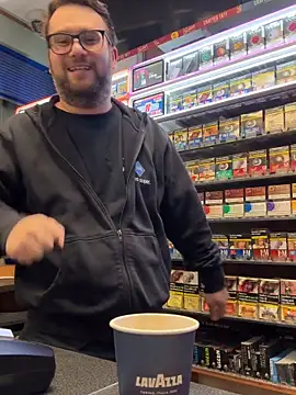 Snapshot of Dominic2295 chatting on January 19, 2026, 5:00 am Dominic2295 online show from January 19, 2026, 5:00 am