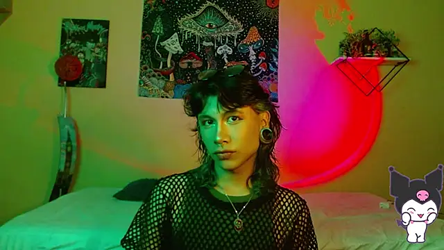 lovely mathew online show from February 5, 2026, 9:08 pm