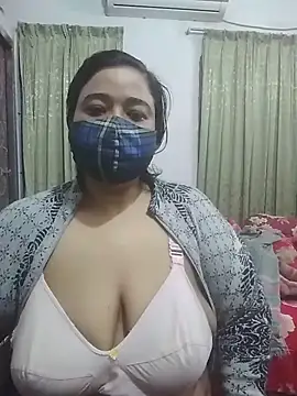 Snapshot of momo_loves chatting on February 25, 2026, 5:55 pm momo loves online show from February 25, 2026, 5:55 pm