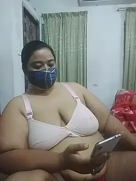 Snapshot of momo_loves chatting on March 14, 2026, 5:51 pm momo loves online show from March 14, 2026, 5:51 pm