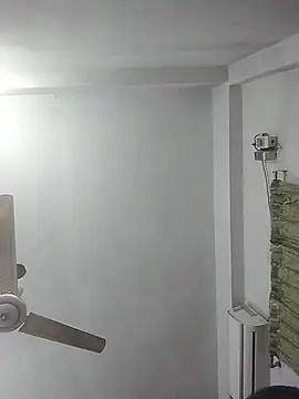 Snapshot of momo_loves chatting on March 16, 2026, 3:38 pm momo loves online show from March 16, 2026, 3:38 pm