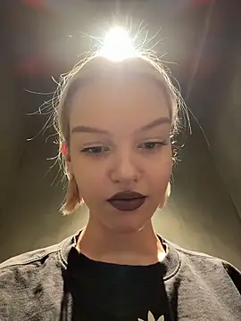 AshleyMur online show from February 3, 2026, 6:40 am