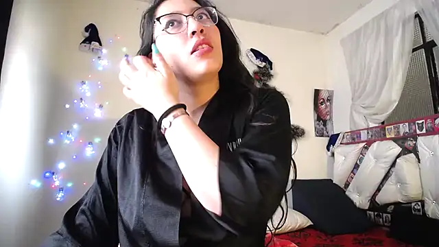 abril onnel online show from December 12, 2024, 5:48 pm
