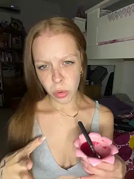 Snapshot of Piaaa3 chatting on February 13, 2026, 4:41 am Piaaa3 online show from February 13, 2026, 4:41 am