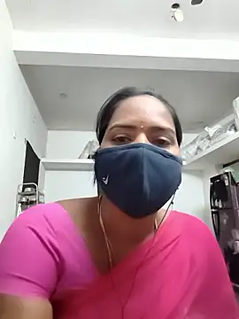 Snapshot of Tamil_Hot_Divya chatting on January 17, 2026, 7:06 pm Tamil Hot Divya online show from January 17, 2026, 7:06 pm